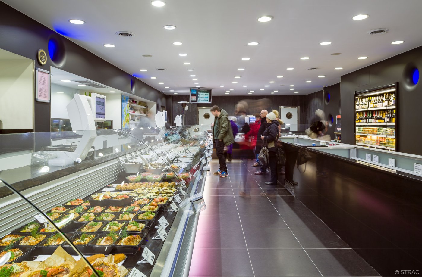 Afwerking winkelinrichting De Vis in Gent door Strac