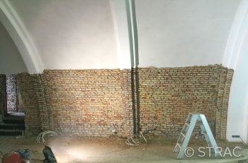 Renovatie pleisteren bogen Ieper